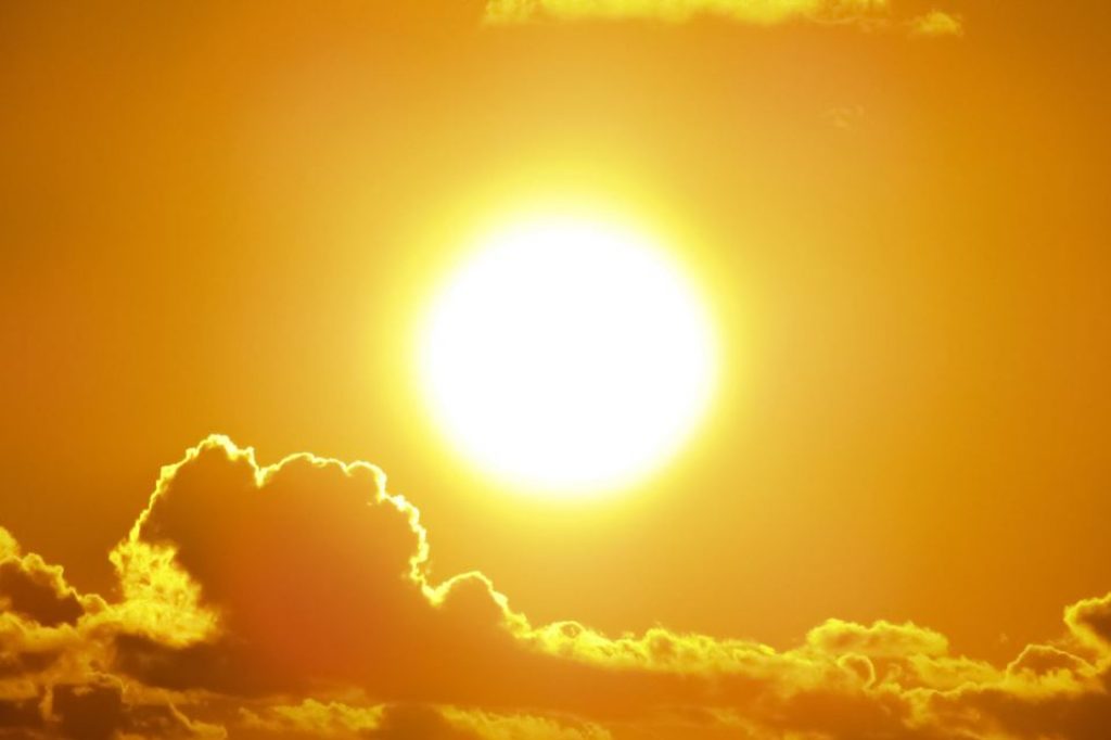Temperatura passa de 30°C antes das 7h e previsão é de mais calor no final de semana