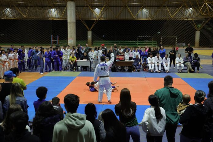 Etapa de judô agita os Jogos Escolares de Outono e destaca talentos em Dourados
